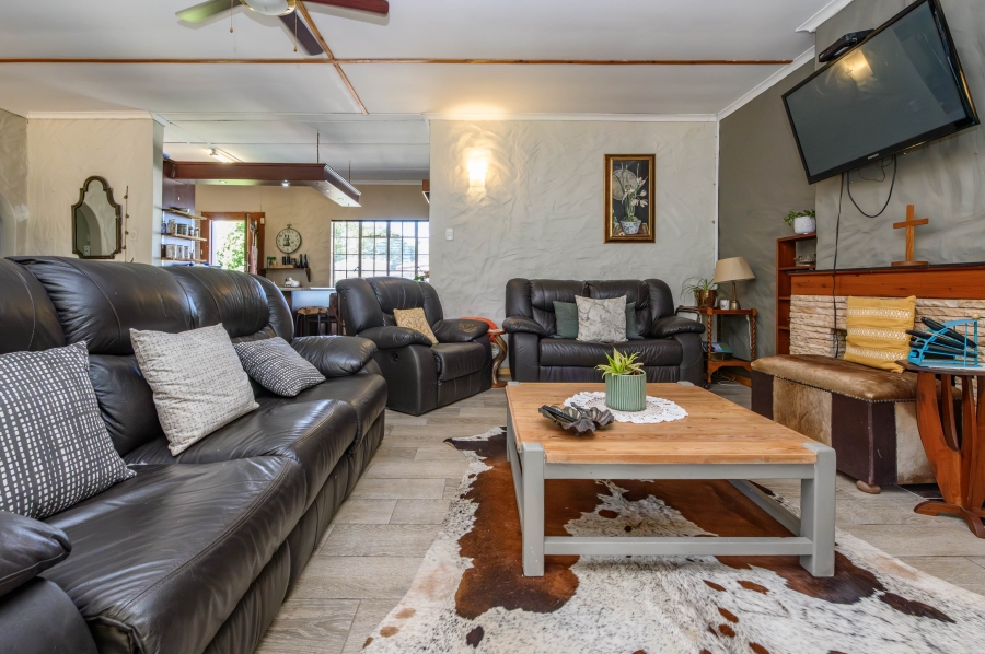 4 Bedroom Property for Sale in Vanes Estate Eastern Cape